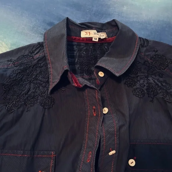 JOHNNY WAS 3J Workshop Embroidered button down-Hard-to-Find-M - Picture 13 of 13